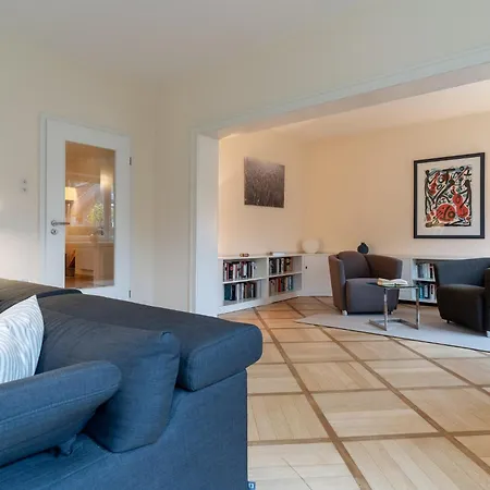 Semesterbostad Domizil Im Dorf - Luxurioeses In Spo