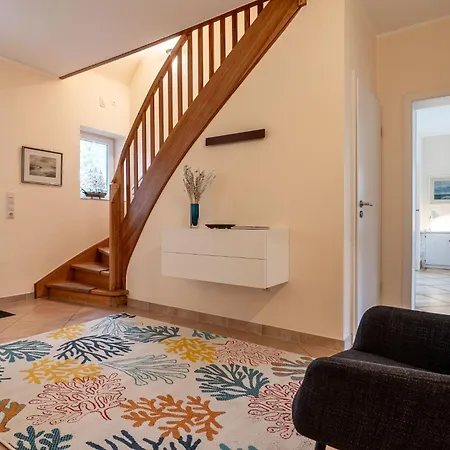 Semesterbostad Domizil Im Dorf - Luxurioeses In Spo