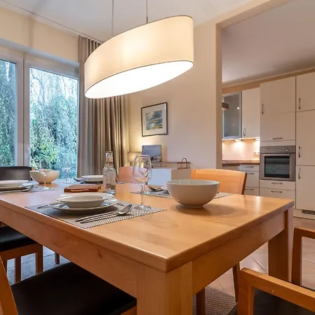 Semesterbostad Domizil Im Dorf - Luxurioeses In Spo